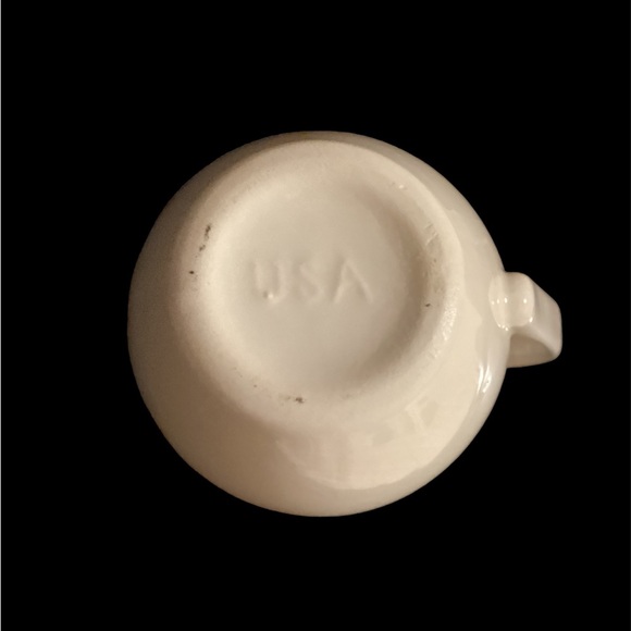 MCM Stetson Marcrest Blue Pinecone Ceramic Creamer - Picture 6 of 6